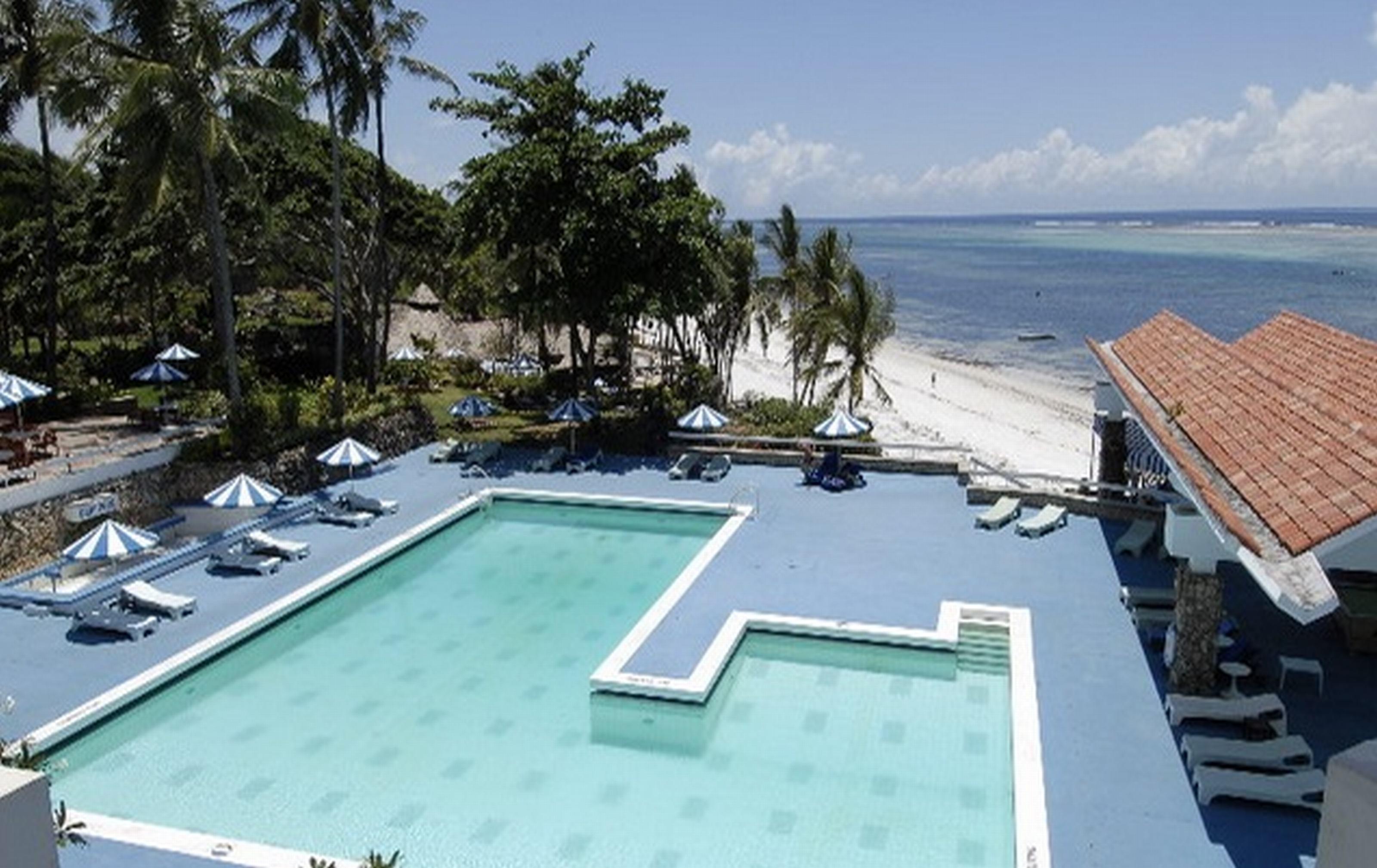 Mombasa Beach Hotel Bagian luar foto