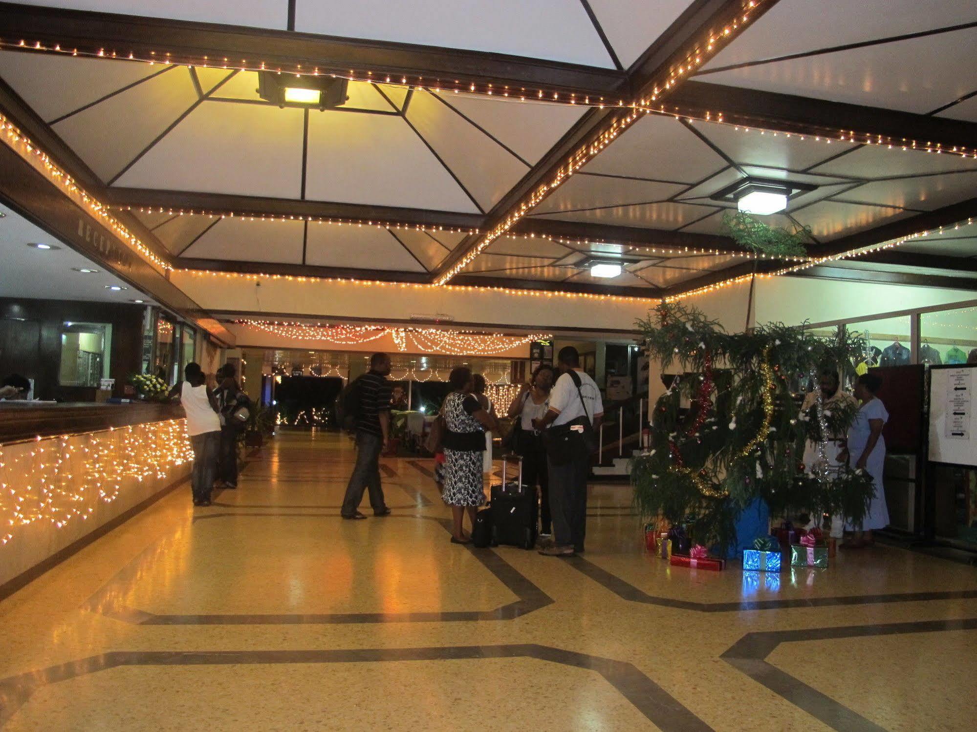 Mombasa Beach Hotel Bagian luar foto