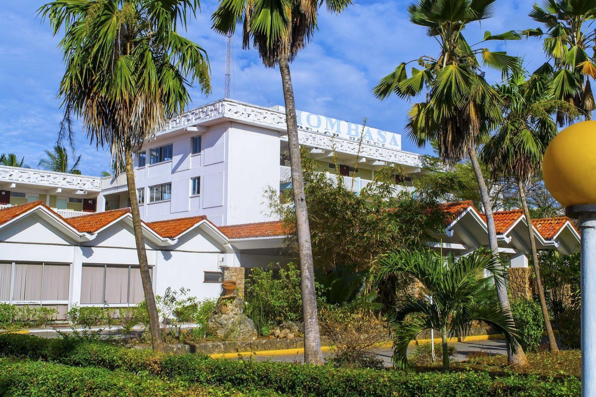 Mombasa Beach Hotel Bagian luar foto